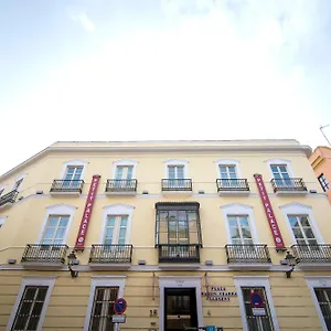 https://petit-palace-santa-cruz.es-andalucia.com